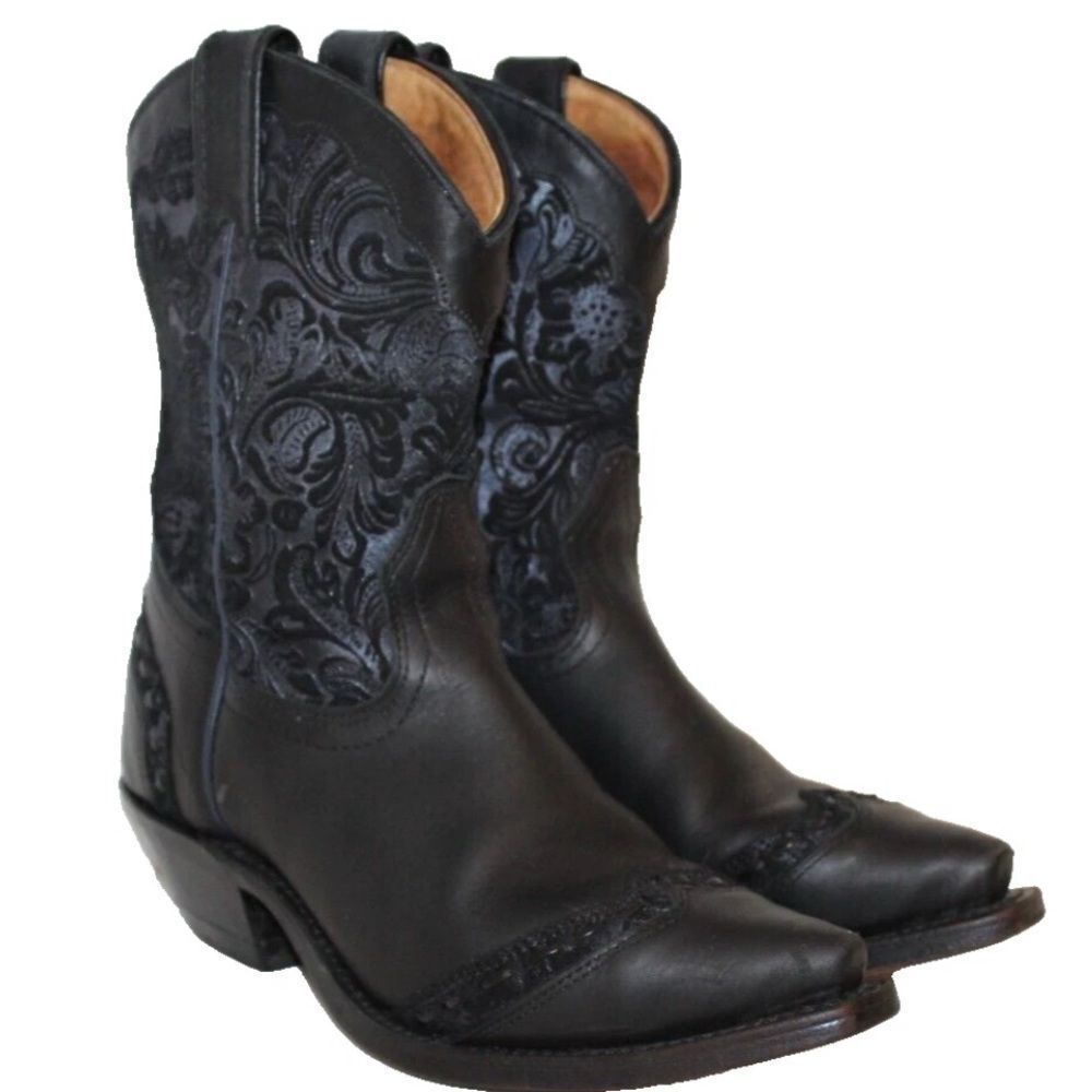 Boulet Elegant Black Embroidered Heeled Boots